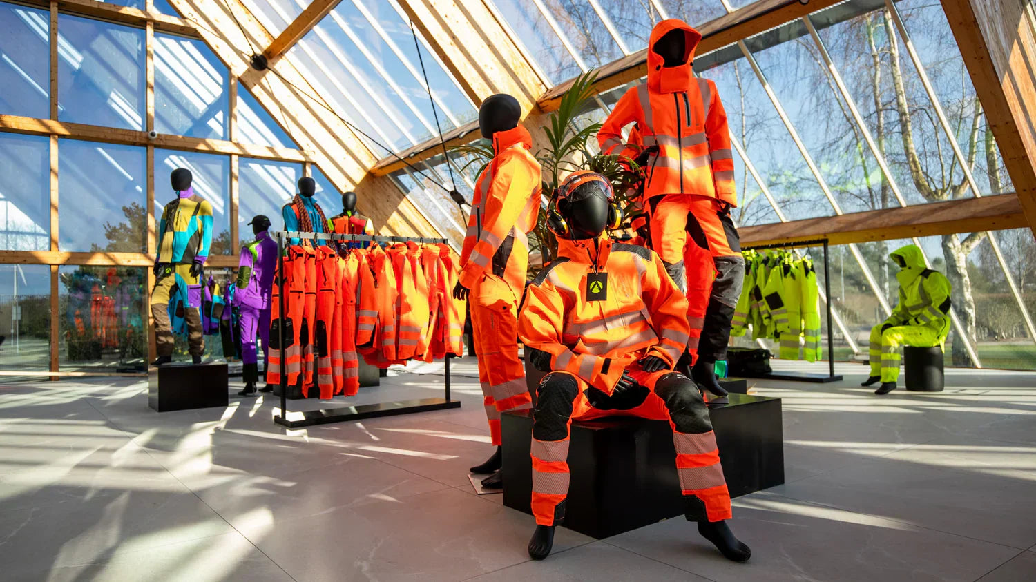 Showroom of chainsaw PPE