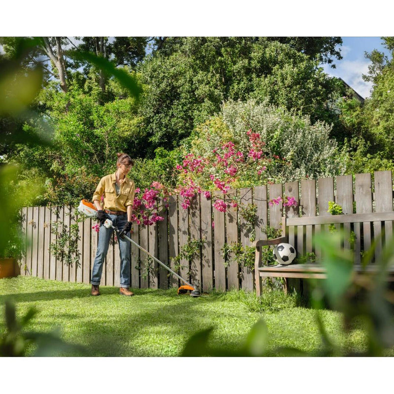 Stihl FSA 80 R Battery Strimmer / Brushcutter Kit